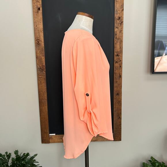 Lush Flowy Blouse M Peach Coral V Neck 3/4 Sleeve Lightweight Work Casual Top - Picture 8 of 10